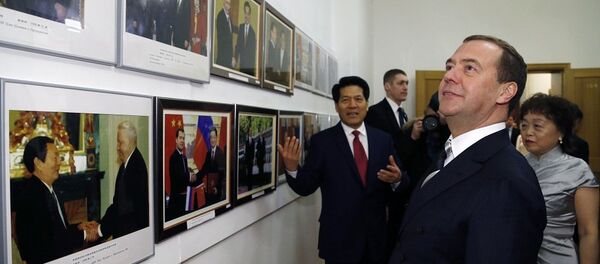 俄总理造访中国驻俄使馆并向中国人民祝贺春节 - 俄罗斯卫星通讯社