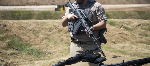 Автомат АК-200 - 俄罗斯卫星通讯社