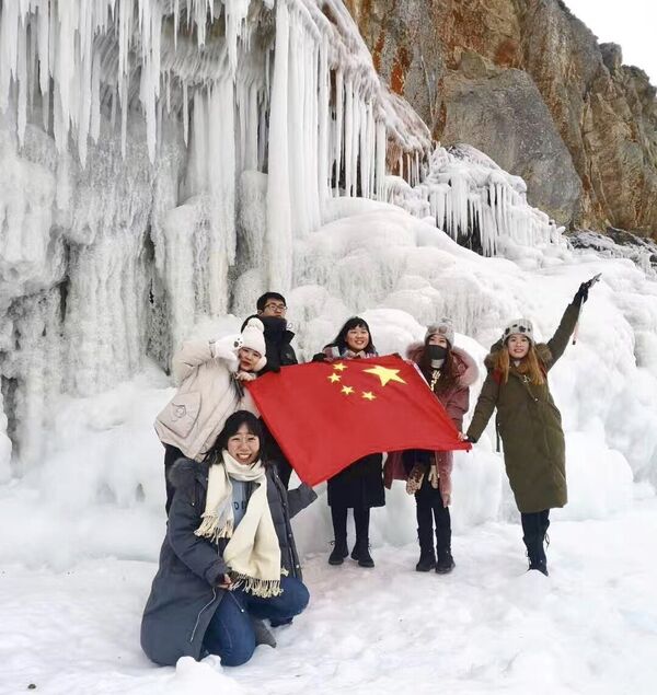 楊洋和朋友們在貝加爾湖留下特別的印記 - 俄羅斯衛星通訊社