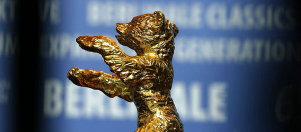 Главная награда Берлинского кинофестиваля - статуэтка Золотой медведь Главная награда Берлинского кинофестиваля - статуэтка Золотой медведь - 俄羅斯衛星通訊社