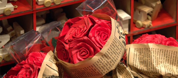 伊朗年轻人“无视禁令”庆祝情人节 - 俄罗斯卫星通讯社