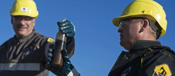 俄羅斯7月較2018年10月每晝夜減產29萬桶 - 俄羅斯衛星通訊社