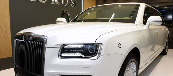 Автомобиль Aurus на международной выставке вооружений IDEX-2019 в Абу-Даби - 俄罗斯卫星通讯社