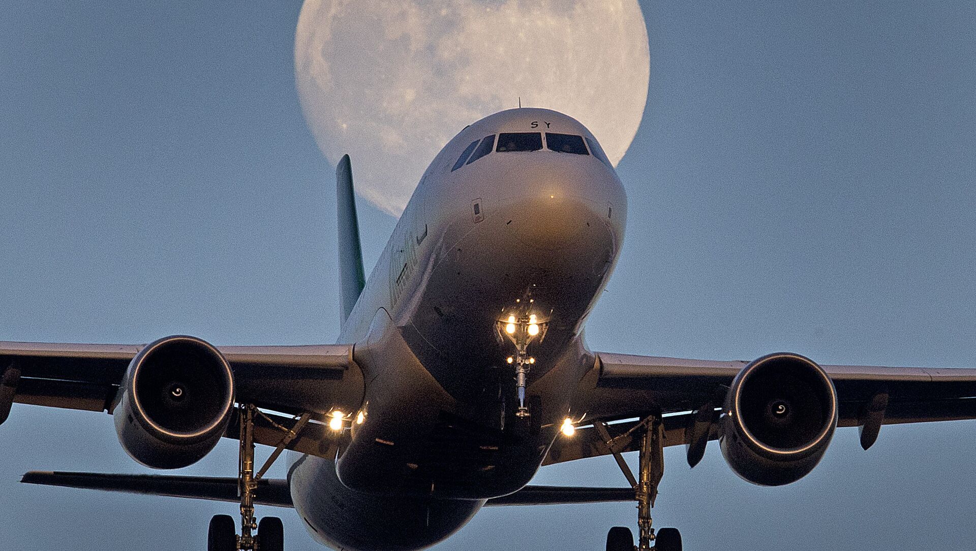 德國外交部:本國多架飛機夜間從阿富汗撤出200多人 德國外交部:本國多架飛機夜間從阿富汗撤出200多人 - 俄羅斯衛星通訊社, 1920, 19.08.2021