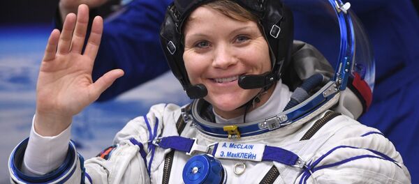 Американская астронавтка НАСА Энн МакКлейн - 俄羅斯衛星通訊社