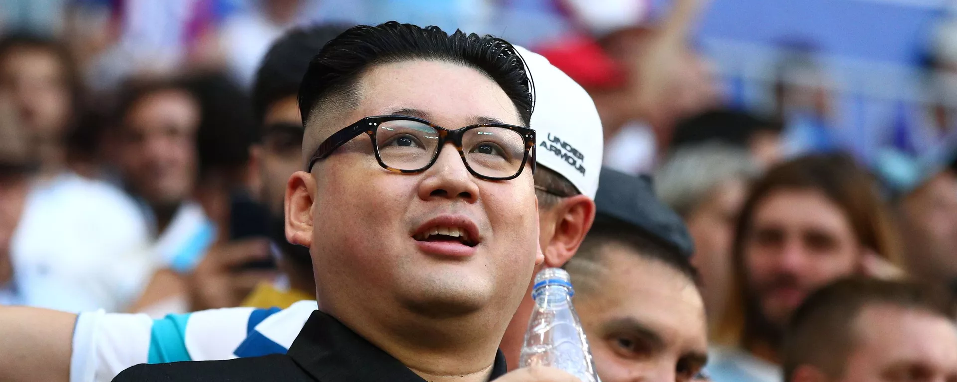 外貌酷似朝鮮最高領導人金正恩的一名模仿者 - 俄羅斯衛星通訊社, 1920, 13.05.2022
