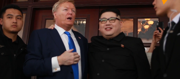 特朗普和金正恩模仿者在河內舉行“假峰會” - 俄羅斯衛星通訊社