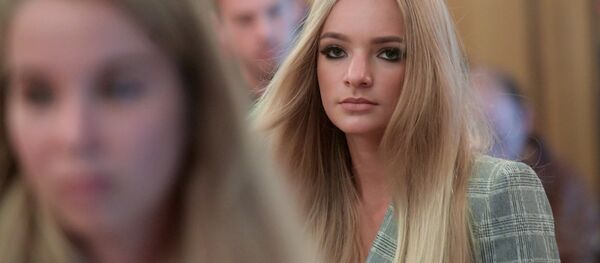 伊丽莎白∙佩斯科夫 - 俄罗斯卫星通讯社