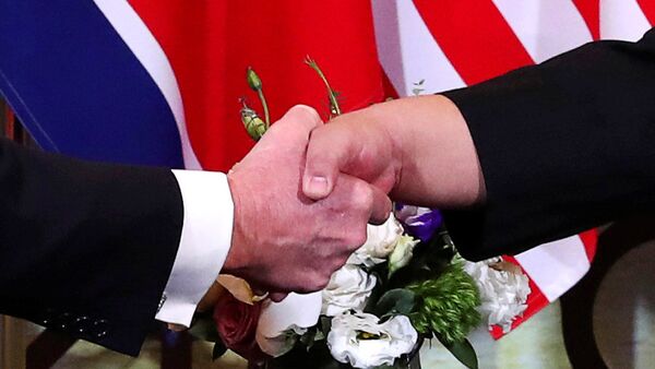 U.S. President Donald Trump meets with North Korean leader Kim Jong Un in Hanoi - 俄罗斯卫星通讯社