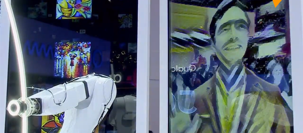 中兴公司展出5G机器人画家 - 俄罗斯卫星通讯社