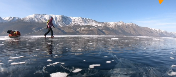瑞典女游客滑雪15天穿越贝加尔湖 - 俄罗斯卫星通讯社