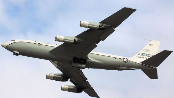 OC-135B Open Skies - 俄罗斯卫星通讯社