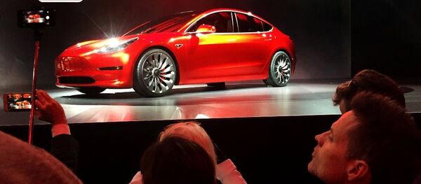 特斯拉发售最廉价版Model 3 起售价为3.5万美元 - 俄罗斯卫星通讯社
