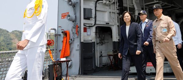  Цай Инвэнь во время военных учений - 俄罗斯卫星通讯社