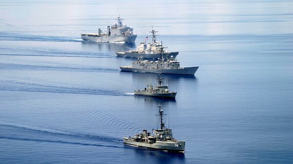 菲律賓海軍演習 - 俄羅斯衛星通訊社