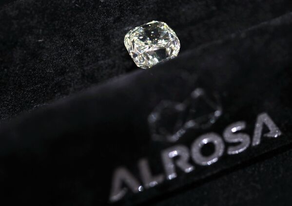 钻石展上埃罗莎公司的钻石 - 俄罗斯卫星通讯社
