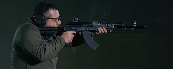 AK-203卡拉什尼科夫冲锋枪 AK-203卡拉什尼科夫冲锋枪 - 俄罗斯卫星通讯社