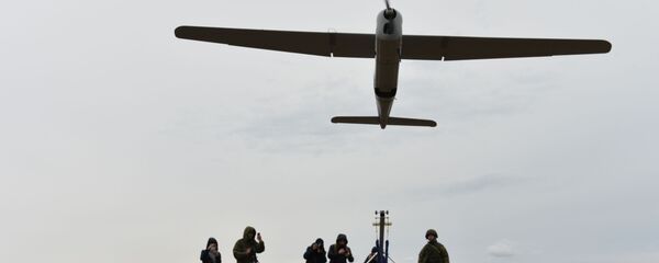 “海雕”無人機首次協助東部軍區駐外貝加爾邊疆區炮兵校正射擊 “海雕”無人機首次協助東部軍區駐外貝加爾邊疆區炮兵校正射擊 - 俄羅斯衛星通訊社