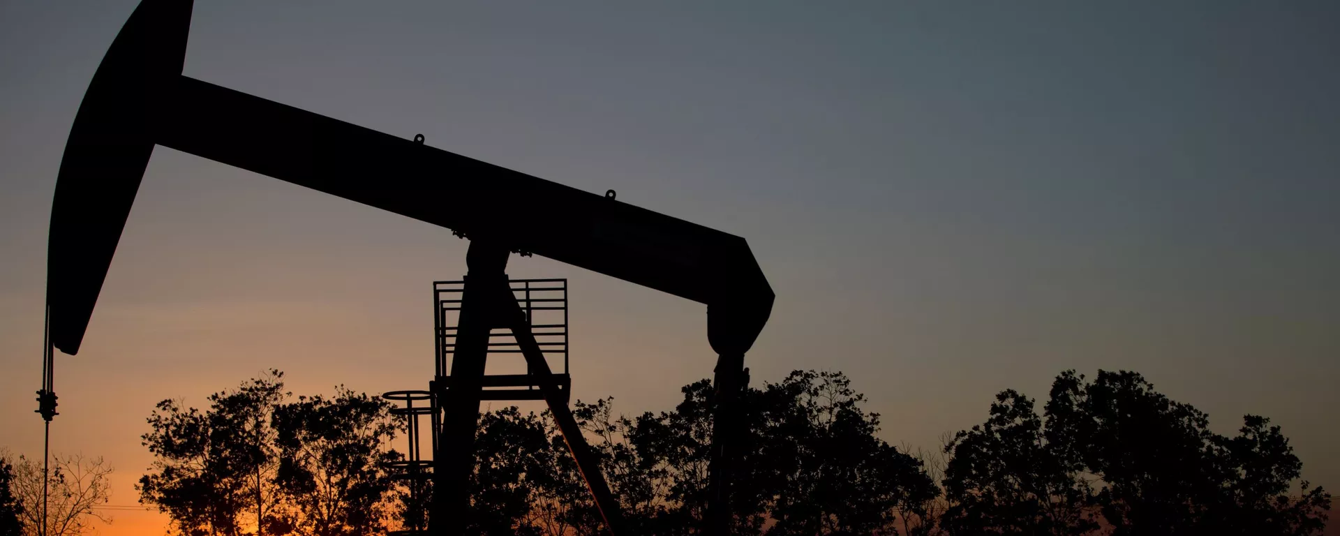 中国商务部谈美国拦截委内瑞拉油轮：扰动国际能源市场正常运行 - 俄罗斯卫星通讯社, 1920, 25.12.2025