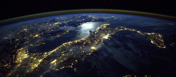 消息人士：国际空间站美国宇航员将身着备用太空服出舱 - 俄罗斯卫星通讯社