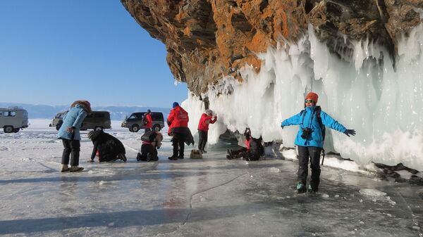 中国游客在贝加尔湖上 - 俄罗斯卫星通讯社