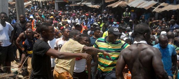 約60人被從尼日利亞垮塌校舍廢墟中救出 - 俄羅斯衛星通訊社