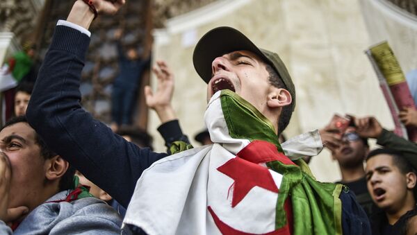 阿爾及利亞遊行示威中至少75人被拘 11名警察受傷 - 俄羅斯衛星通訊社