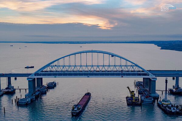 克里米亚大桥（刻赤海峡大桥） - 俄罗斯卫星通讯社