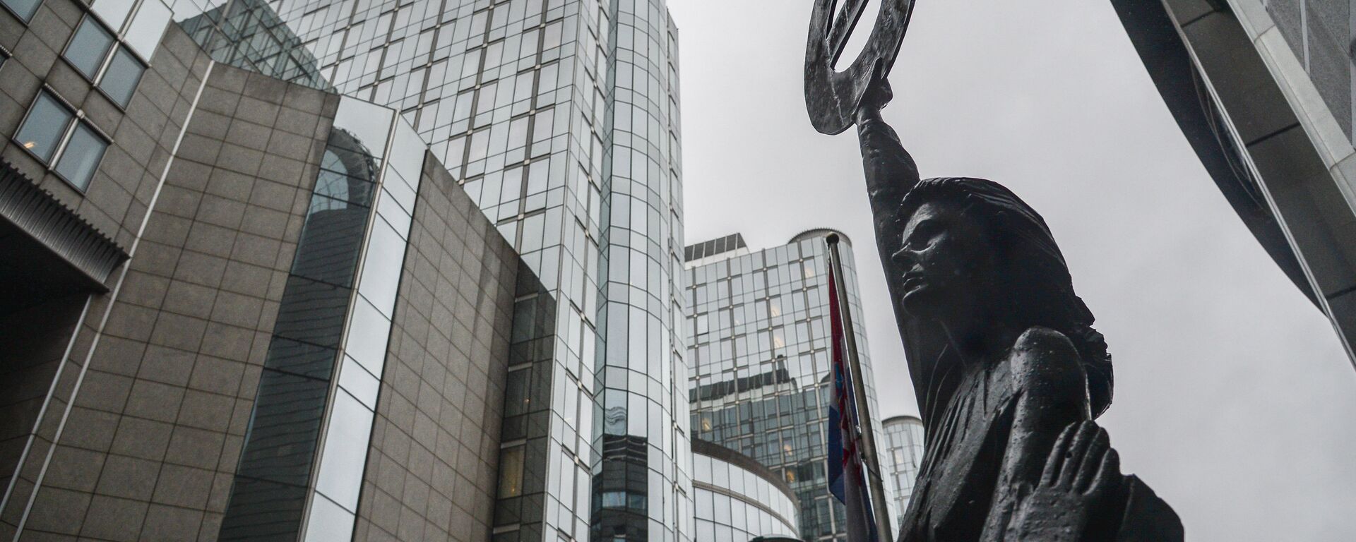 歐洲議會 - 俄羅斯衛星通訊社, 1920, 17.10.2025