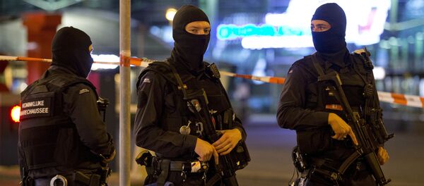 Сотрудники военной полиции в Амстердаме - 俄罗斯卫星通讯社