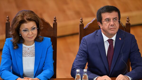 哈萨克斯坦开国总统之女当选议会上院议长 - 俄罗斯卫星通讯社