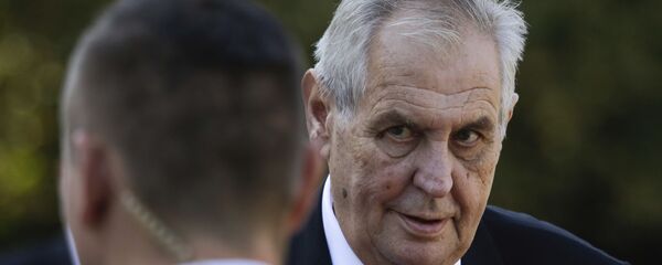 捷克总统：反情报部门应停止寻找虚构的俄中“间谍” - 俄罗斯卫星通讯社