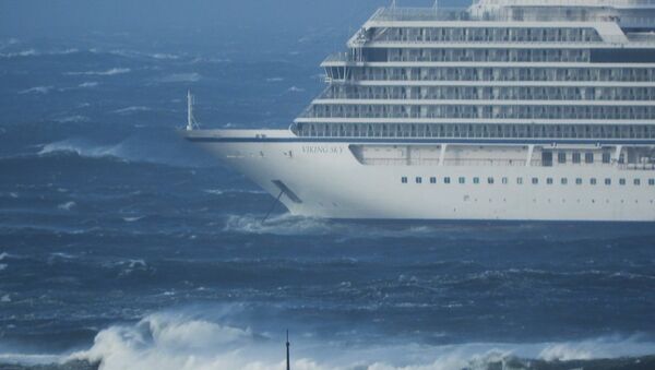 船员：在挪威沿海失速的干货船是来救援维京天空号邮轮的 - 俄罗斯卫星通讯社