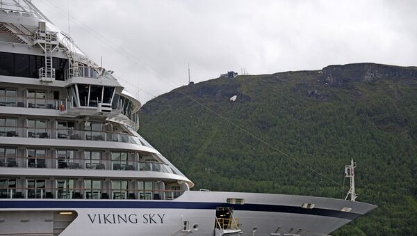外媒：挪威沿岸失速邮轮被拖往岸边 - 俄罗斯卫星通讯社