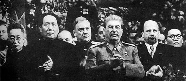 斯大林和毛泽东(资料图片) 斯大林和毛泽东(资料图片) - 俄罗斯卫星通讯社