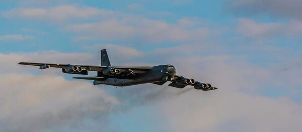 Американский самолет B-52 в воздушном пространстве Эстонии - 俄羅斯衛星通訊社