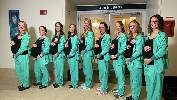 美國一家醫院9名護士同時懷孕 - 俄羅斯衛星通訊社