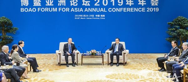 Ли Кэцян на  Баосском форуме - 俄罗斯卫星通讯社