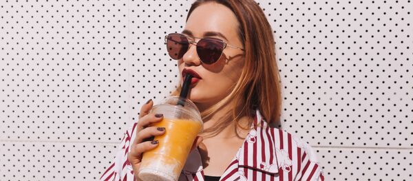 塑料吸管年底禁用：纸吸管成本高生产难，多数小企业仍在观望 - 俄罗斯卫星通讯社