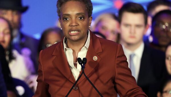 首位非裔美籍女性當選芝加哥市長  承諾終止腐敗 - 俄羅斯衛星通訊社
