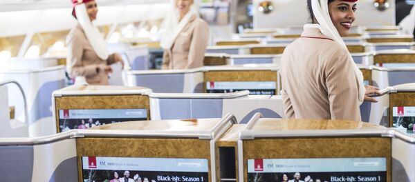 一位在飞机上未被送水且因此脚踝骨折的澳大利亚女子将阿联酋航空公司告上法庭 一位在飞机上未被送水且因此脚踝骨折的澳大利亚女子将阿联酋航空公司告上法庭 - 俄罗斯卫星通讯社