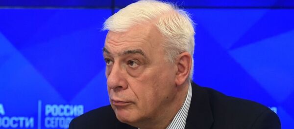 葉夫根尼∙布任斯基 - 俄羅斯衛星通訊社