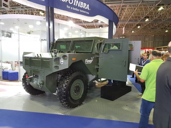 巴西Inbra航空公司生产的Gladiador II型多功能装甲汽车 - 俄罗斯卫星通讯社