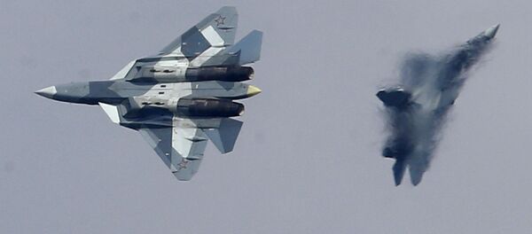 Российский многофункциональный истребитель пятого поколения Су-57 - 俄罗斯卫星通讯社