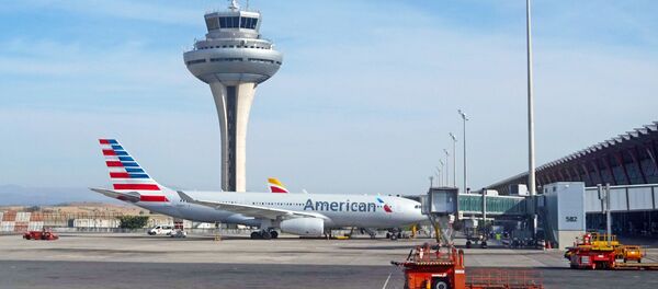 西班牙马德里机场安检人员无限期罢工 - 俄罗斯卫星通讯社