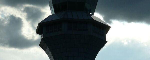 芝加哥市奥黑尔机场的控制塔 - 俄罗斯卫星通讯社