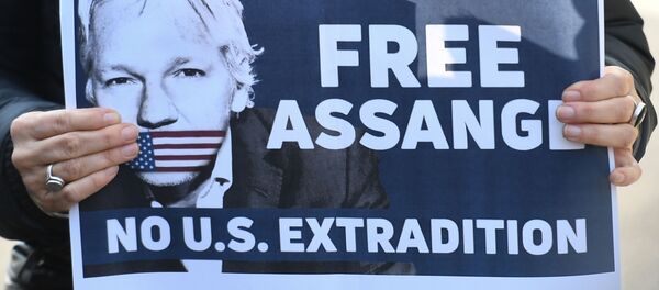 阿桑奇父亲认为厄瓜多尔可能用他儿子交换国际货币基金组织贷款 阿桑奇父亲认为厄瓜多尔可能用他儿子交换国际货币基金组织贷款 - 俄罗斯卫星通讯社