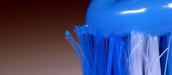 Зубная паста на щетке Зубная паста на щетке - 俄羅斯衛星通訊社