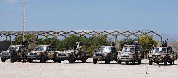 Военнослужащие Ливийской национальной армии под командованием Халифы Хафтара отправляются из Бенгази, чтобы усилить войска, наступающие на Триполи. 7 апреля 2019 - 俄羅斯衛星通訊社