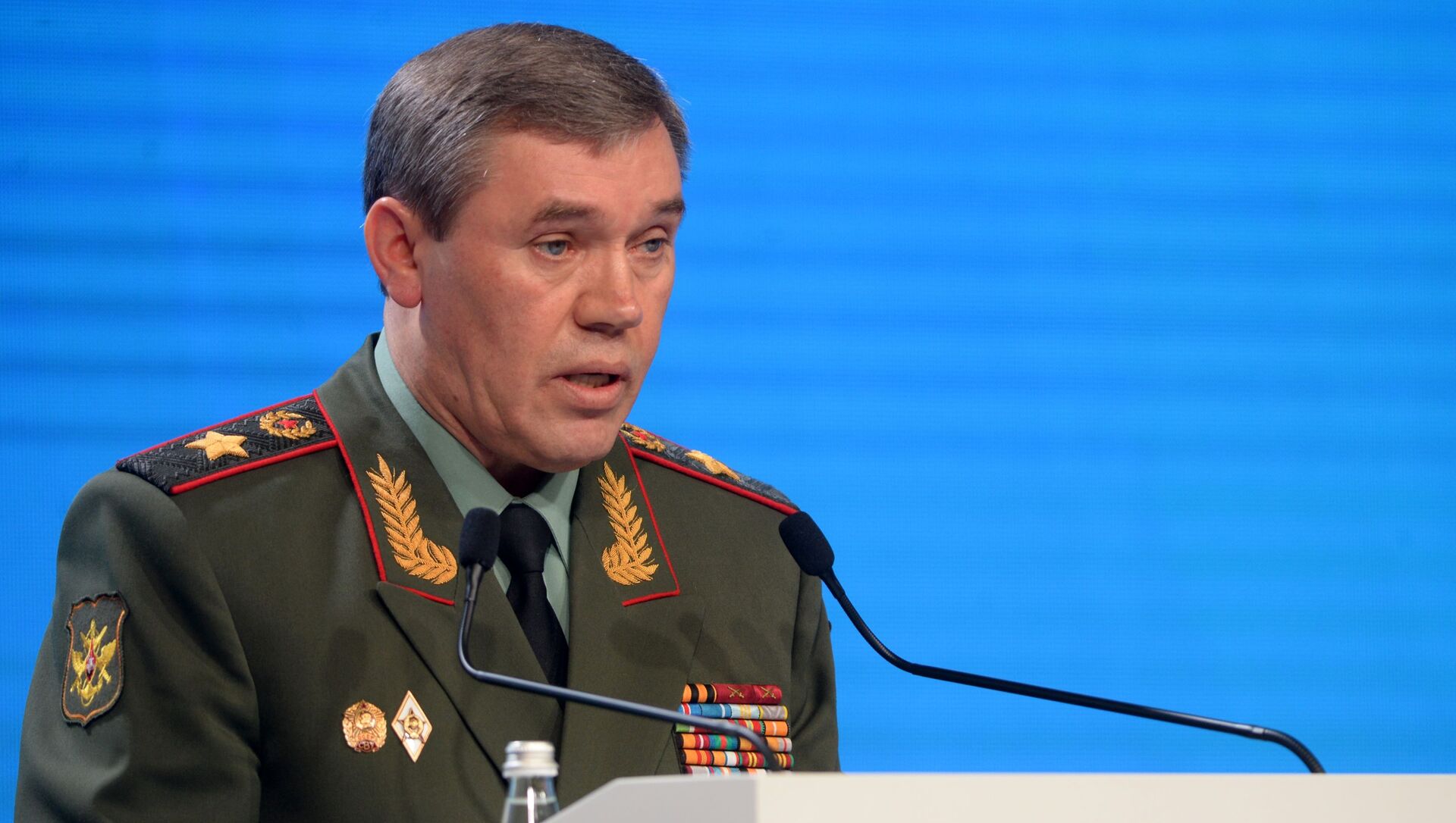 俄军总参谋长：战斗航空兵摧毁乌军11000台套武器装备 - 2022年12月22日, 俄罗斯卫星通讯社